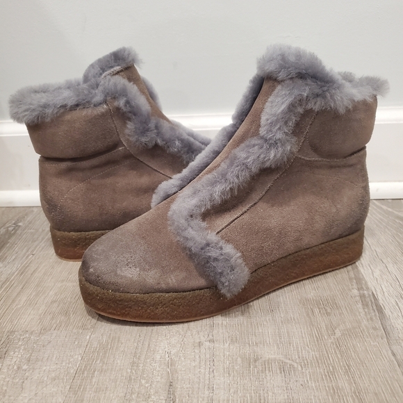 NEW Antelope Fur Trim Ankle Boot Taupe Gray - Picture 2 of 11
